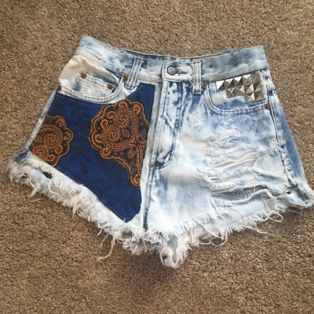 Lei high waisted shorts